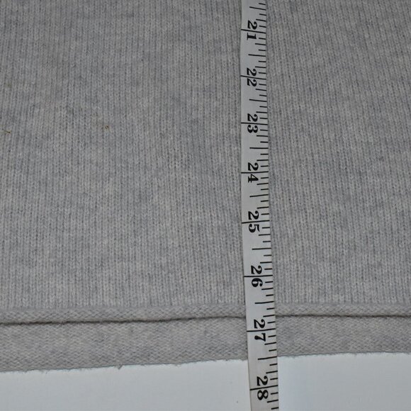 BCBG Oversized V Neck Long Sleeve Cozy Pullover Sweater Cream Size XS - Picture 5 of 7